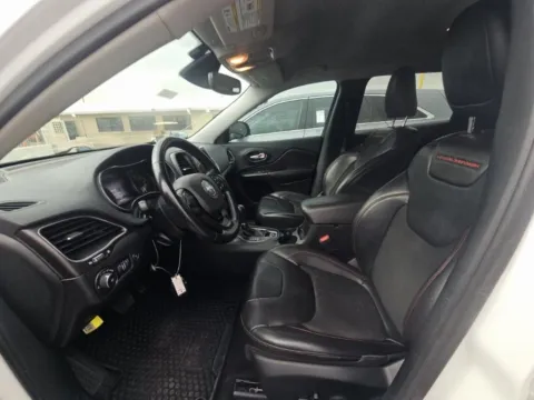 More photos of 2021 Jeep Cherokee Trailhawk at RightDrive - El Paso, TX