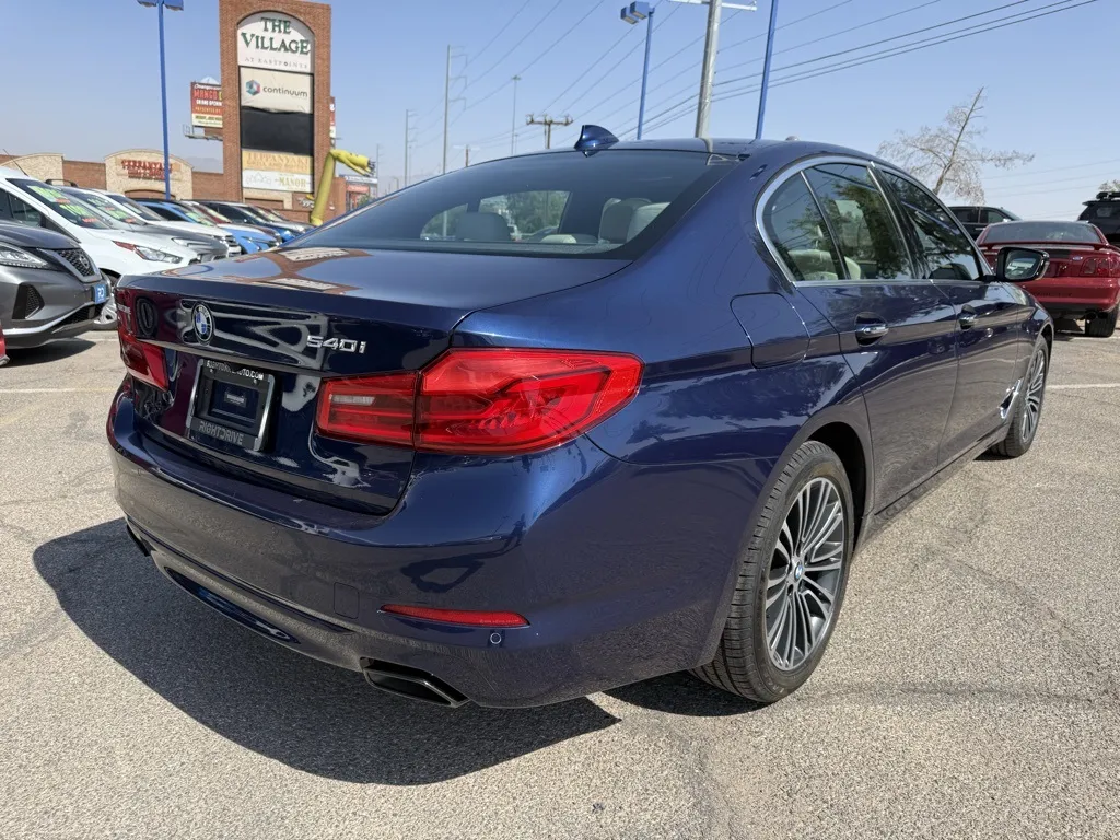2018 Bmw 540i Sedan photo 3