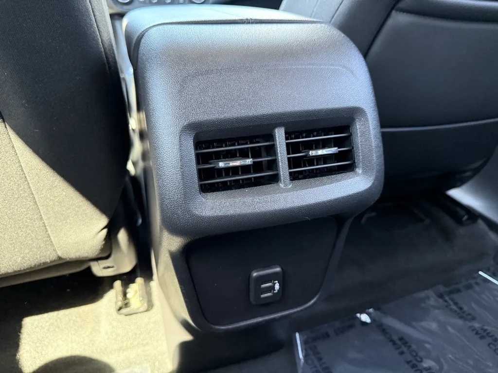 2024 Gmc Terrain SLE photo 18