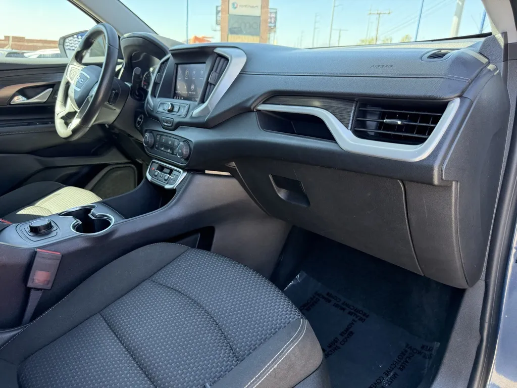 2024 Gmc Terrain SLE photo 19