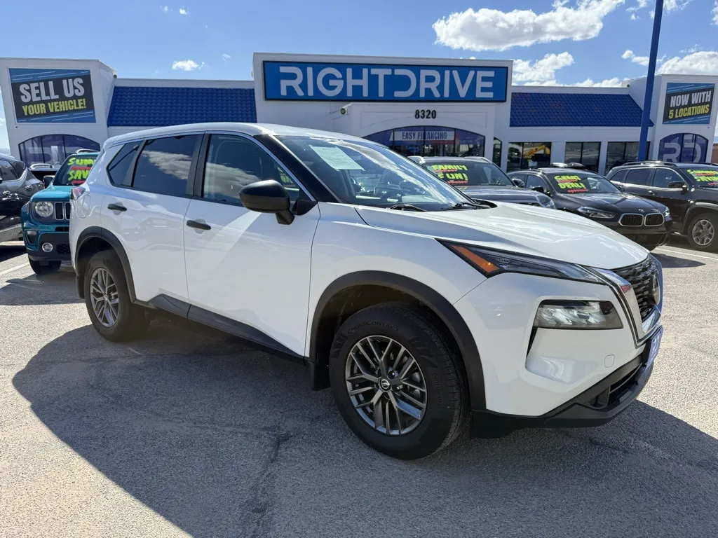 White 2021 Nissan Rogue S for sale in El Paso, TX