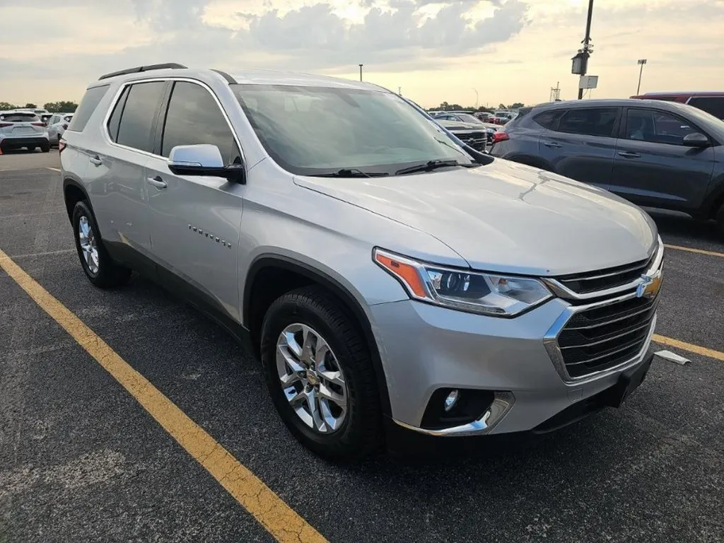 2020 Chevrolet Traverse photo 4