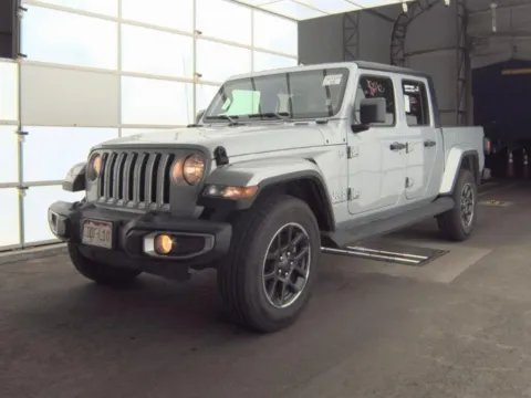 Photos of 2023 Jeep Gladiator Overland for sale in El Paso, TX at RightDrive - El Paso