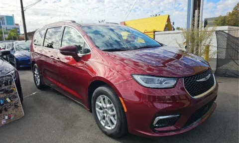 Another view of 2022 Chrysler Pacifica Touring L for sale in El Paso, TX at RightDrive - El Paso