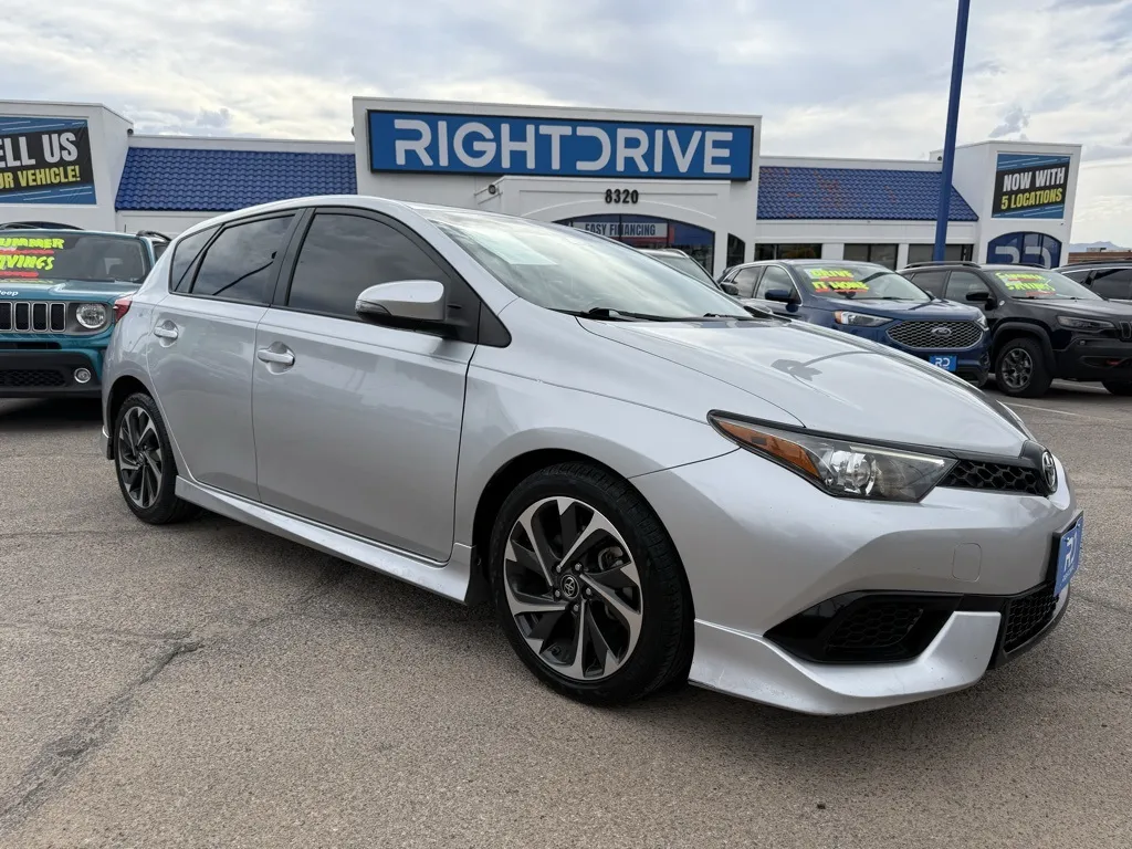 Silver 2018 Toyota Corolla iM for sale in El Paso, TX
