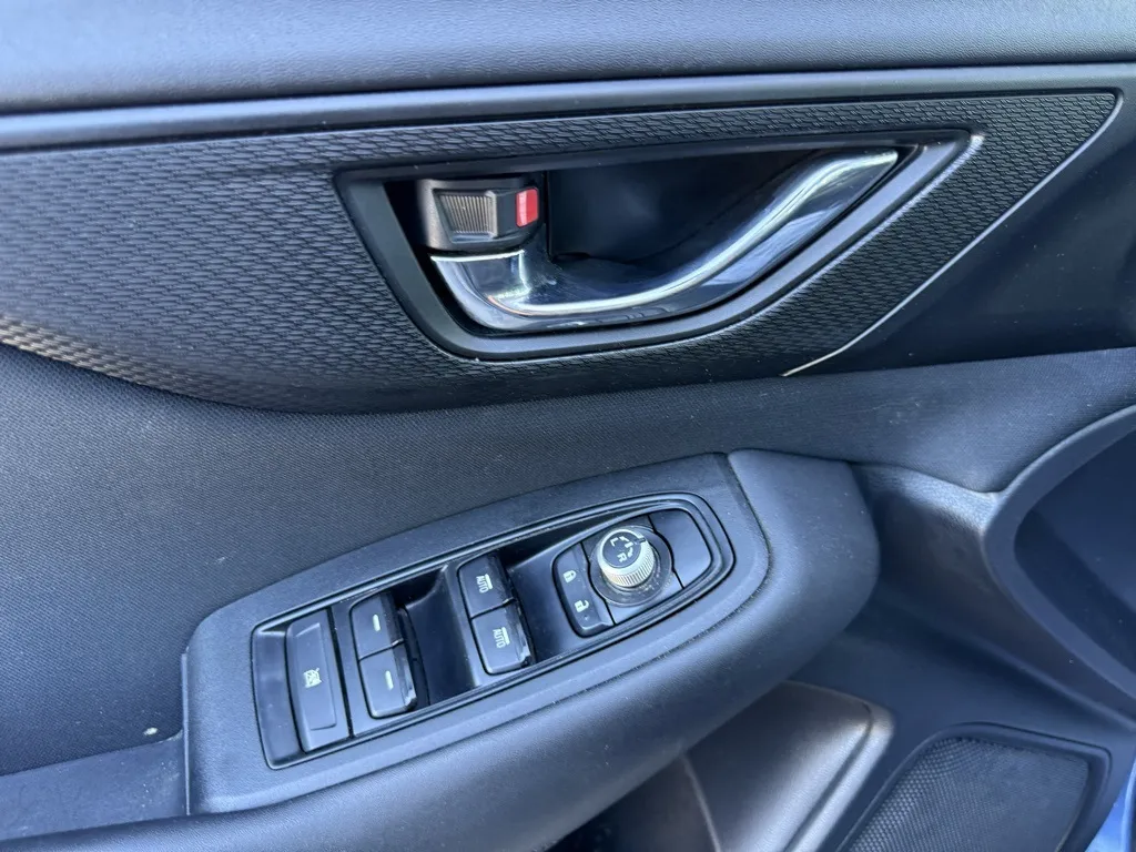 2021 Subaru Outback Premium photo 4