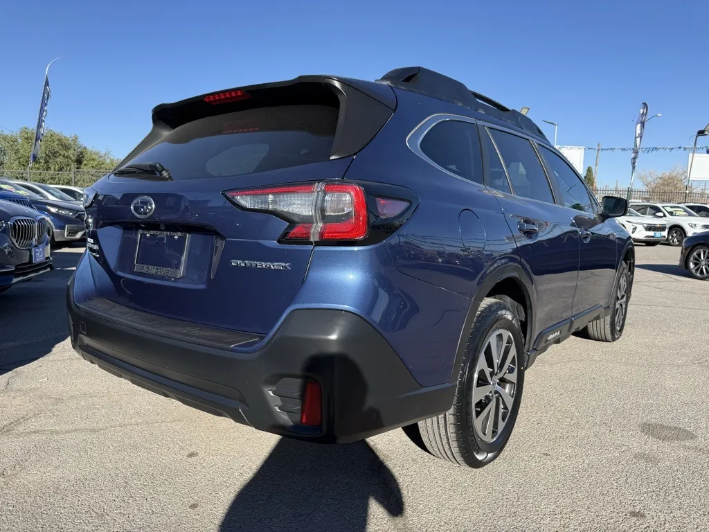 2021 Subaru Outback Premium photo 3