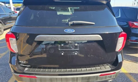 More photos of 2022 Ford Explorer XLT at RightDrive - El Paso, TX