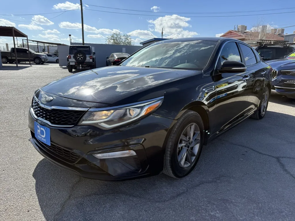 2020 Kia Optima LX SE photo 4