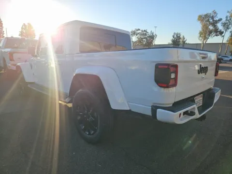 More photos of 2021 Jeep Gladiator High Altitude at RightDrive - El Paso, TX