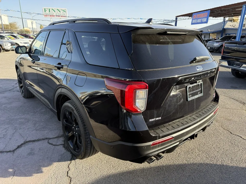 2020 Ford Explorer ST photo 2