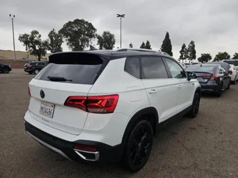 More photos of 2024 Volkswagen Taos 1.5T SE at RightDrive - El Paso, TX