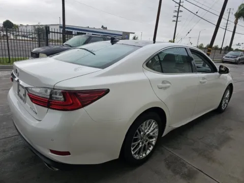 More photos of 2017 Lexus ES 350 at RightDrive - El Paso, TX