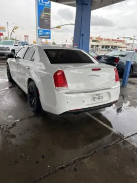 More photos of 2018 Chrysler 300 Limited at RightDrive - El Paso, TX
