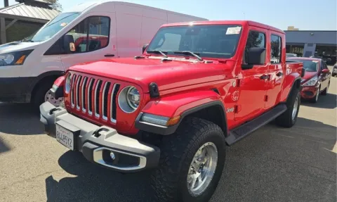 Photos of 2020 Jeep Gladiator Overland for sale in El Paso, TX at RightDrive - El Paso