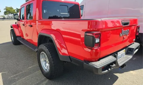 More photos of 2020 Jeep Gladiator Overland at RightDrive - El Paso, TX