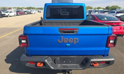 More photos of 2023 Jeep Gladiator Mojave at RightDrive - El Paso, TX