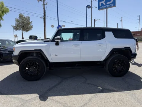 More photos of 2024 GMC Hummer EV SUV 2X at RightDrive - El Paso, TX