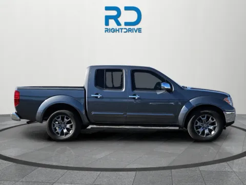 Photos of 2019 Nissan Frontier SL for sale in El Paso, TX at RightDrive - 9315 Montana