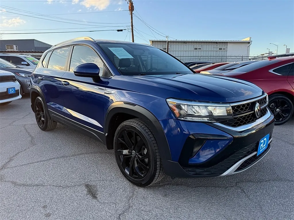 Blue 2022 Volkswagen Taos 1.5T SE for sale in El Paso, TX
