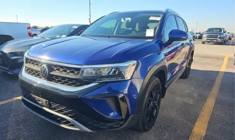 Photos of 2022 Volkswagen Taos 1.5T SE for sale in El Paso, TX at RightDrive - El Paso