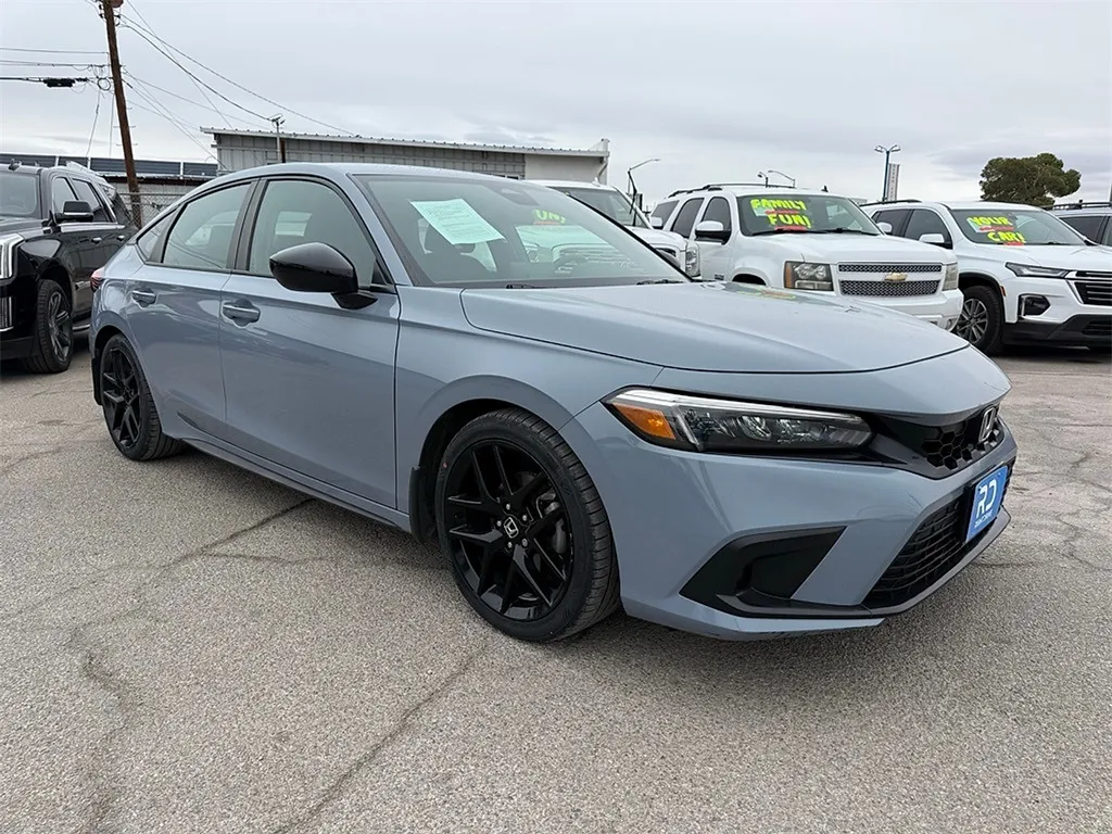 2024 Honda Civic Hatchback Sport's photo