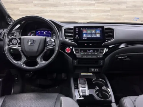 Photos of 2023 Honda Passport Elite for sale in Salt Lake City, UT at Parkline Motors