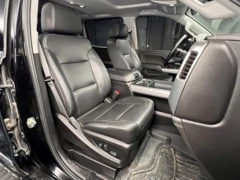 More photos of 2019 Chevrolet Silverado 2500HD LTZ at Parkline Motors, UT