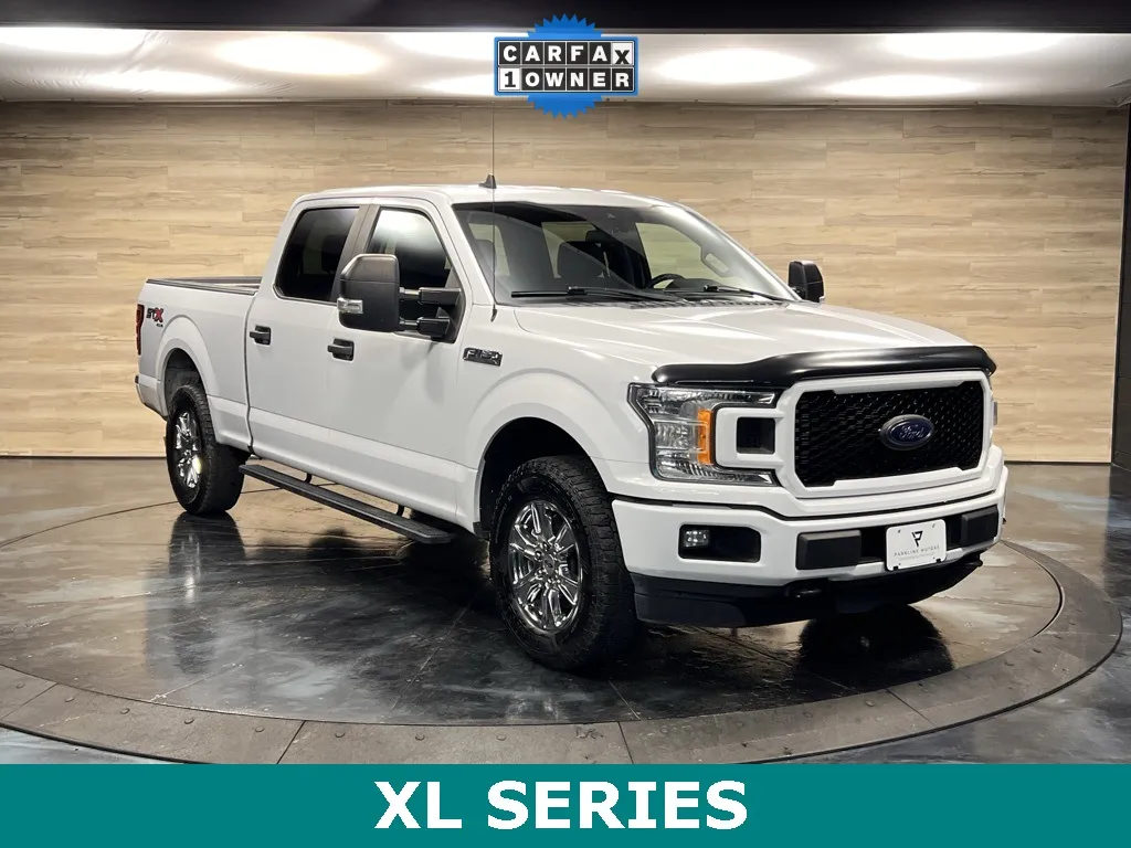 2020 Ford F-150 XL's photo
