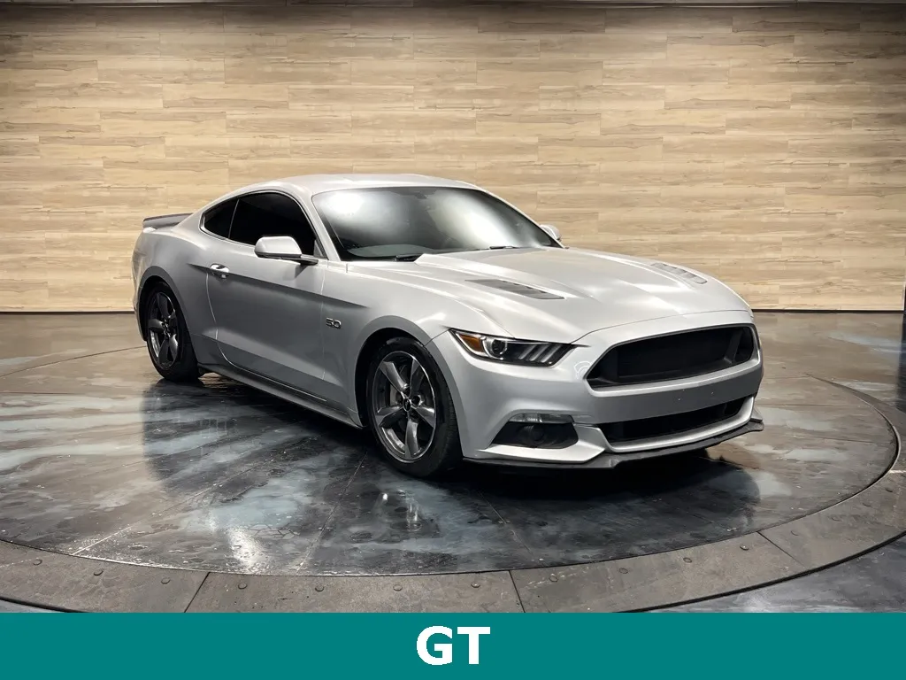 2015 Ford Mustang GT Premium's photo