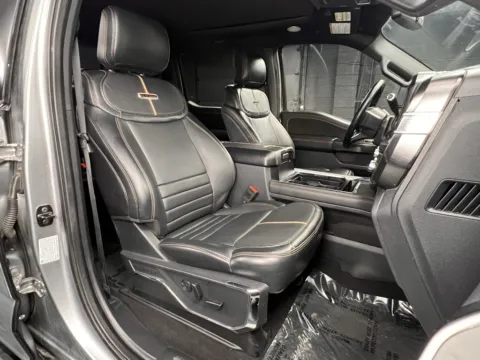 More photos of 2024 Ford F-250SD Platinum at Parkline Motors, UT