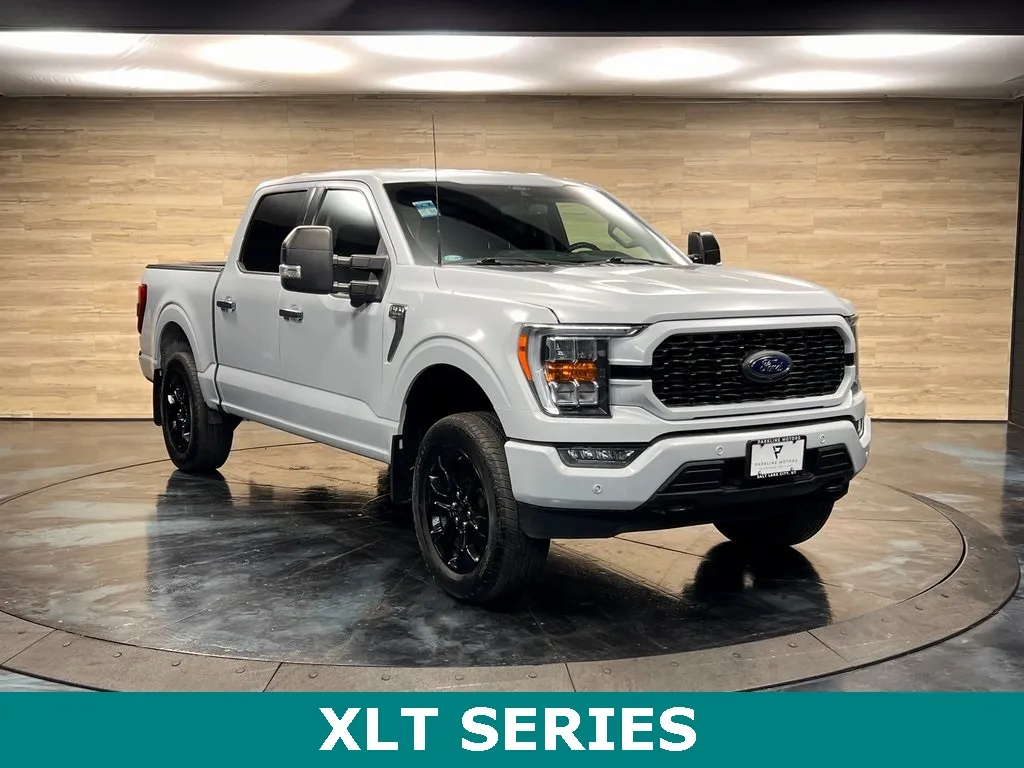 2021 Ford F-150 XLT's photo
