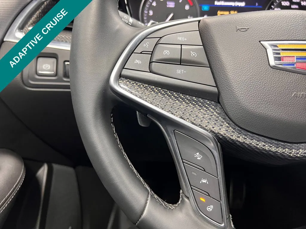 Cadillac XT5 photo 16