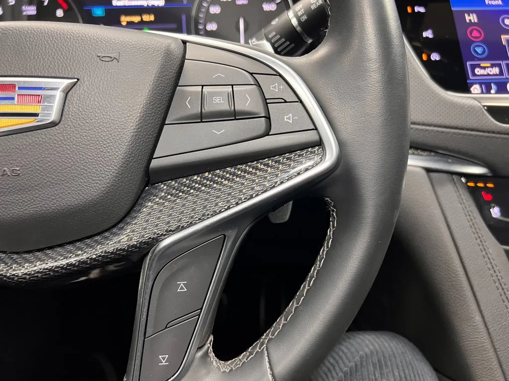 Cadillac XT5 photo 17