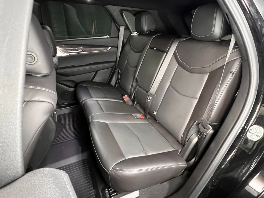 Cadillac XT5 photo 13