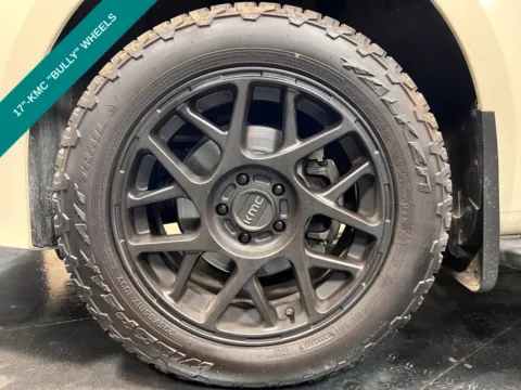 More photos of 2021 Mercedes-Benz Metris Passenger at Parkline Motors, UT