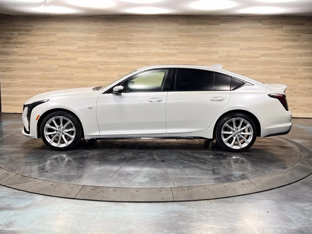 Cadillac CT5 photo 23