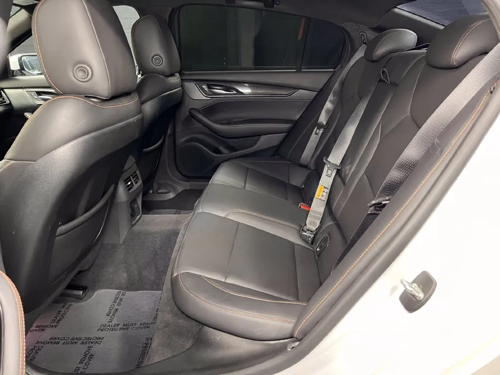 Cadillac CT5 photo 25