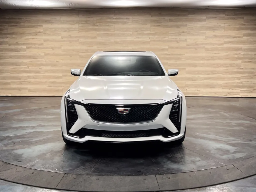 Cadillac CT5 photo 21
