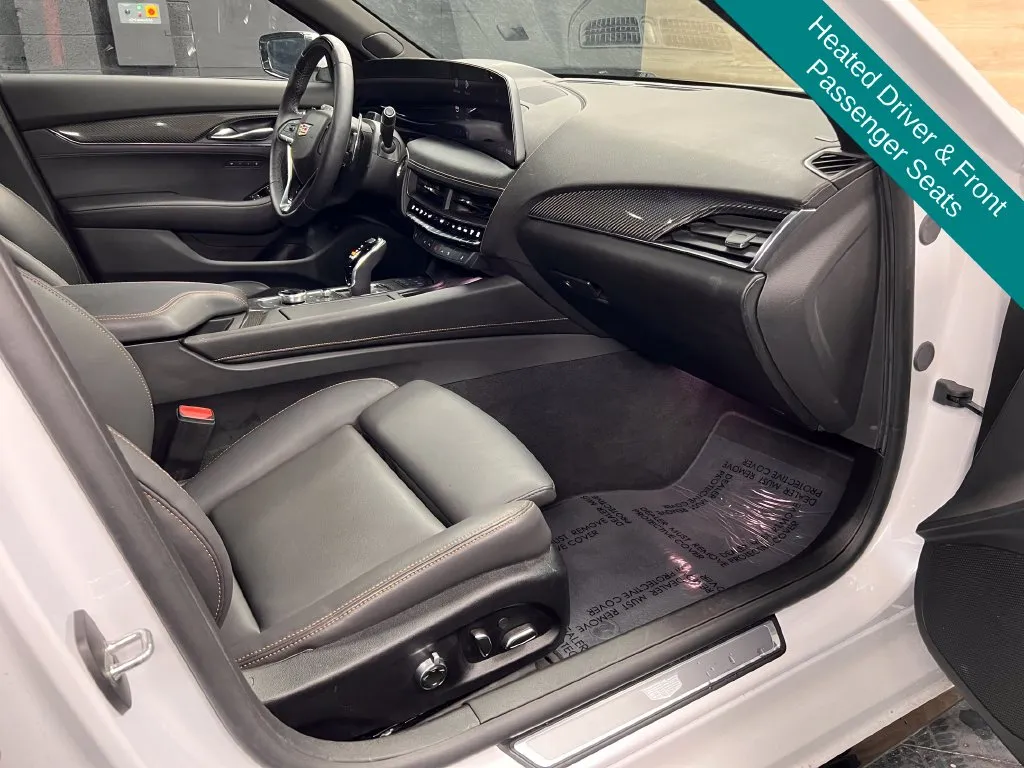 Cadillac CT5 photo 8