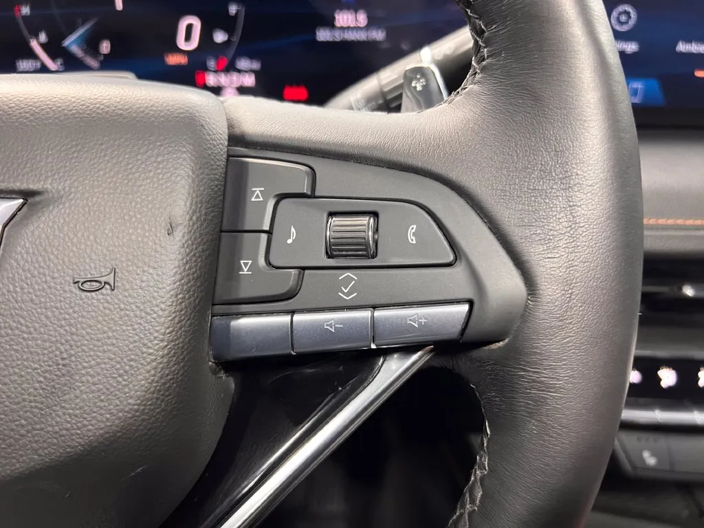 Cadillac CT5 photo 13