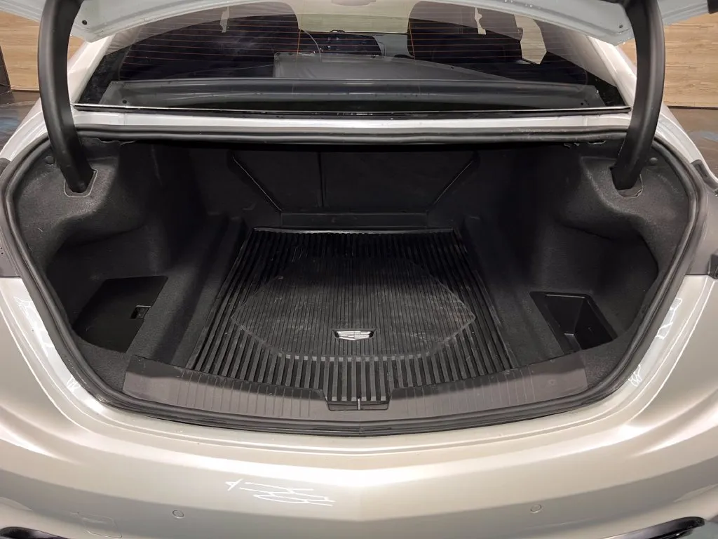 Cadillac CT5 photo 28