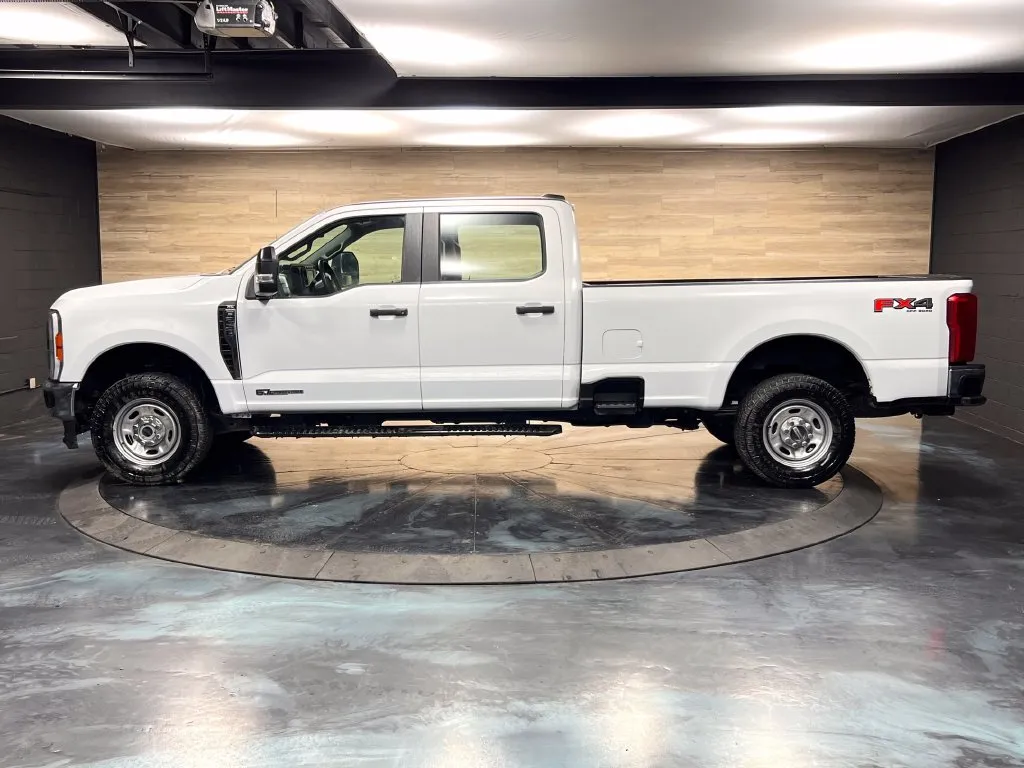 Ford F-250SD photo 17