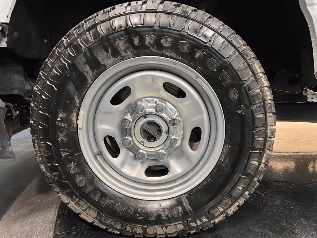 Ford F-250SD photo 33