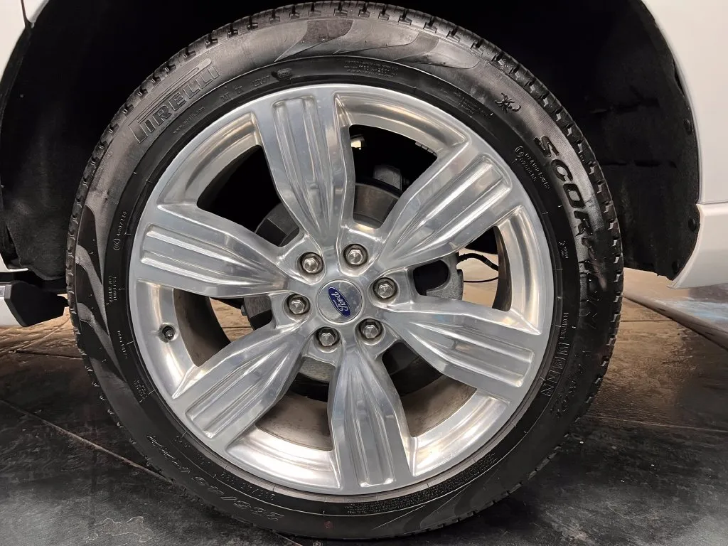 Ford Expedition MAX photo 35