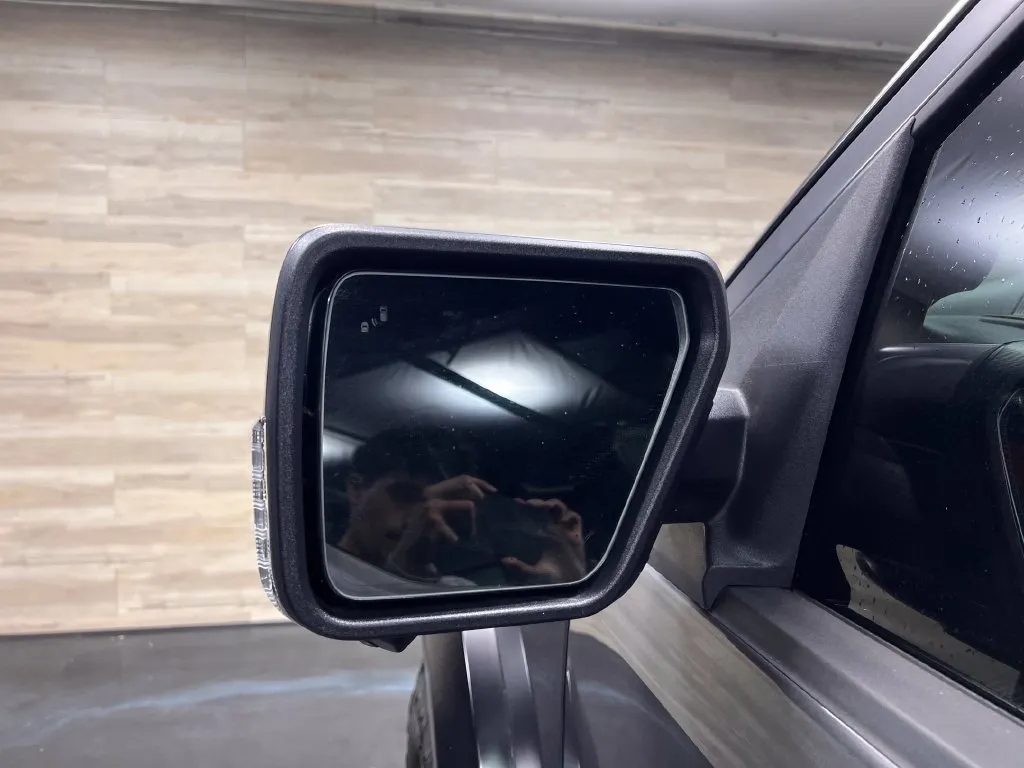 Ford F-150 photo 32