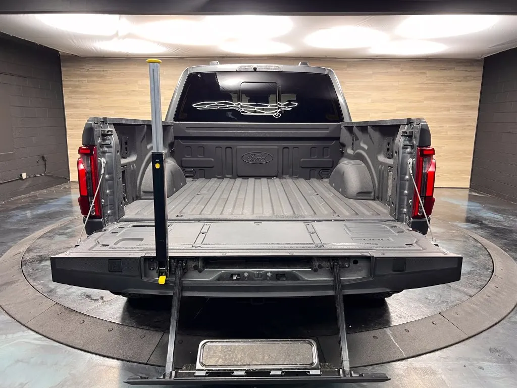 Ford F-150 photo 26