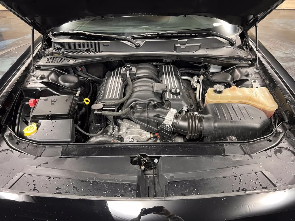 Dodge Challenger photo 21