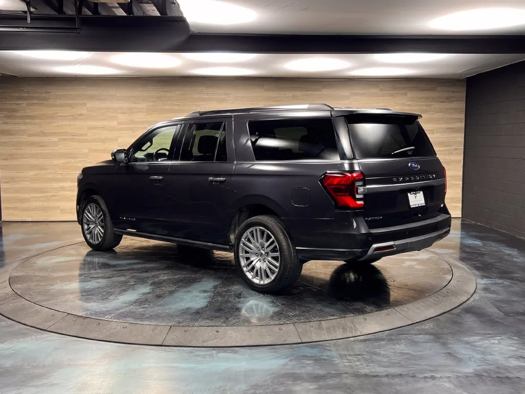 Ford Expedition MAX photo 22