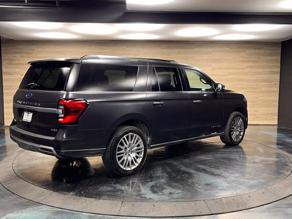 Ford Expedition MAX photo 19